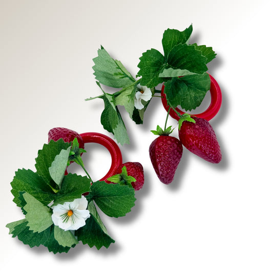 Strawberries ring.
