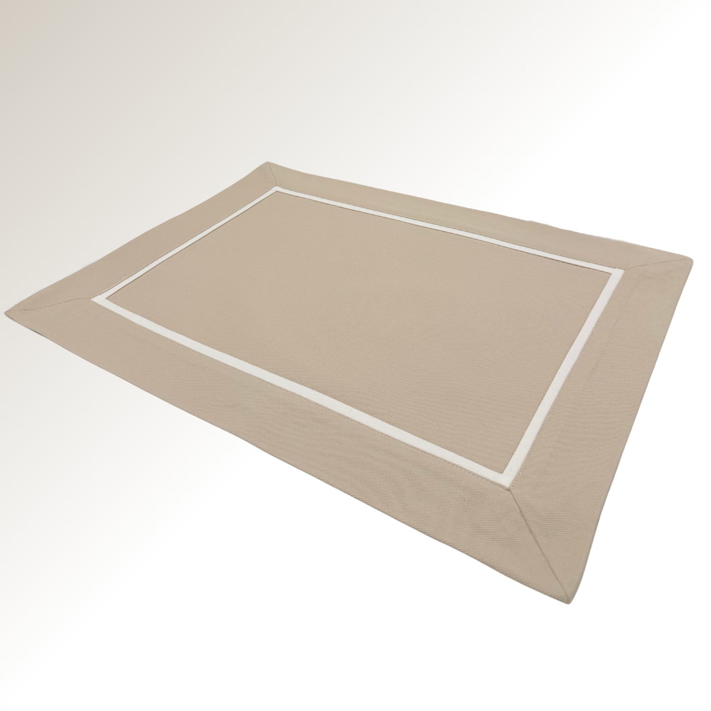 Cream classic placemats.