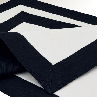 B&W signature placemat.