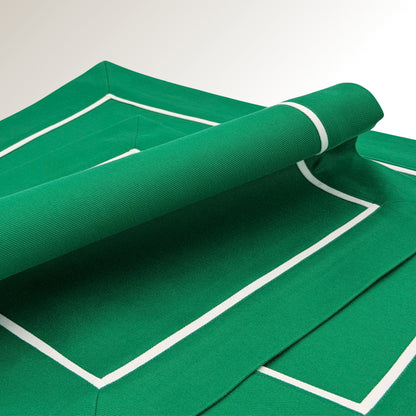 Green classic placemats.