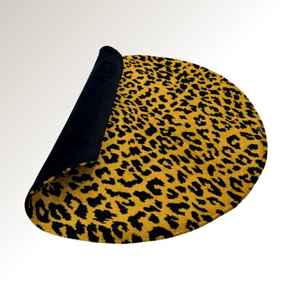 Special Leopard placemats.