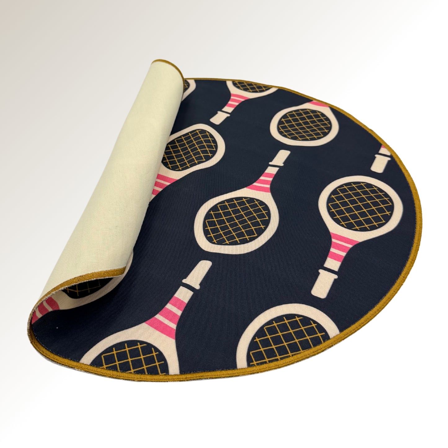 Girls’ racket placemats.