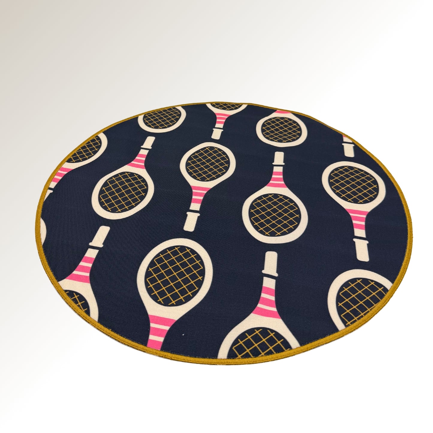Girls’ racket placemats.