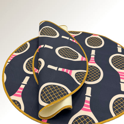 Girls’ racket placemats.