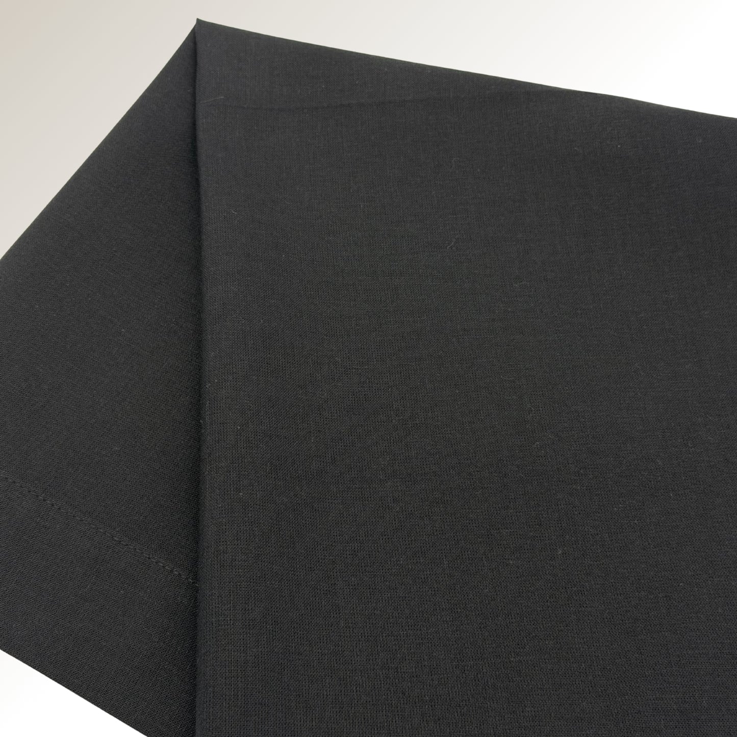 Noir napkin.