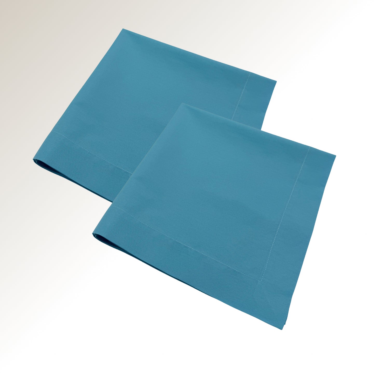 Turquoise napkin.